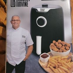 AIR FRYER NEW IN BOX 2-QT