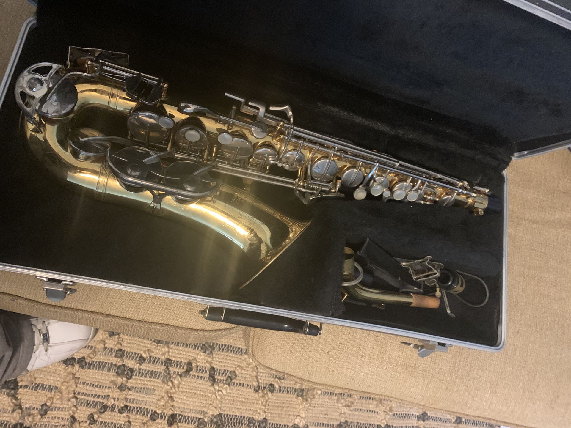 The Selmer Company Bundy ll saxophone. Alto