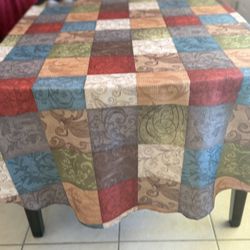 Mainstay Maroon Blue Green Round Table Cloth Round 