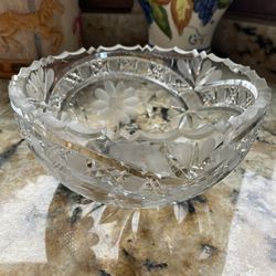 Beautiful Antique Cut Crystal Bowl 