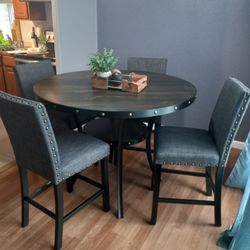 Dinning Table 