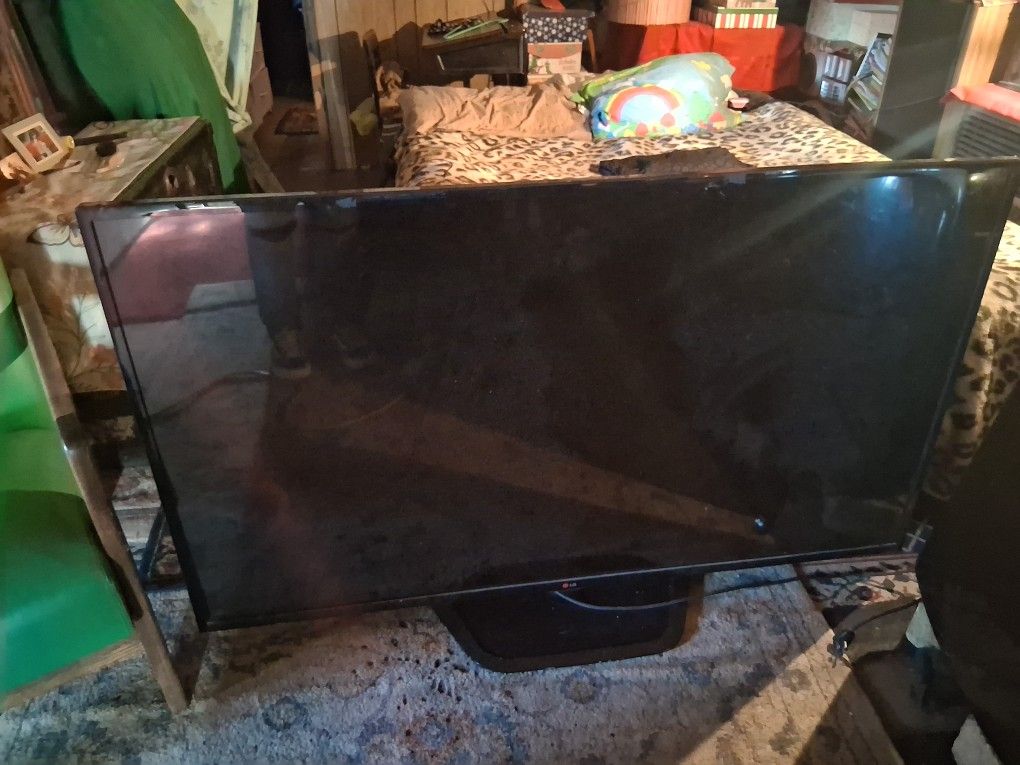 Used Tvs and Monitors