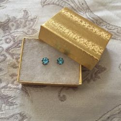 silver earrings 