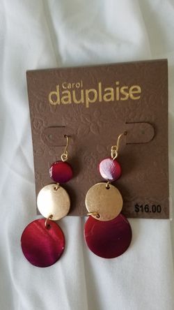 Bracelet and earrings