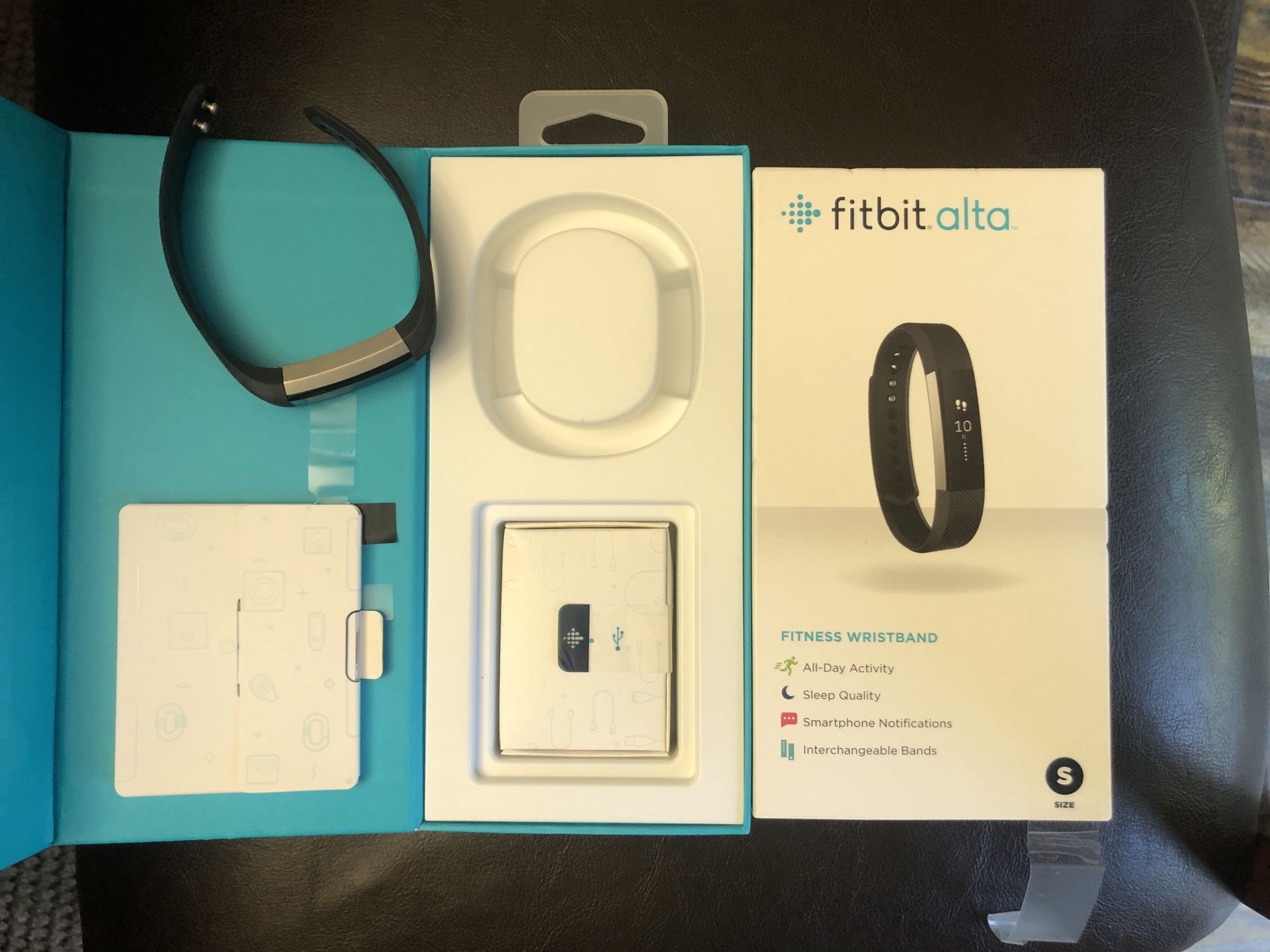 Fitbit Alta fitness watch size small - like new