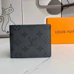 🚨Louis Vuitton Wallets 🚨 50% Off 