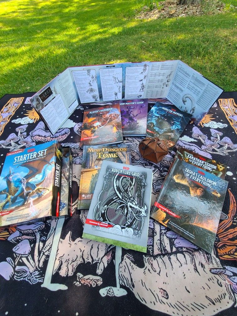 D&D 5th Edition Huge Lot Books DM Screen Extras Maps Campaigns