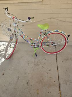 Dynacraft 8205-41 Floral Cruiser Bike