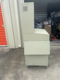 Floor scale and warehouse computer too
