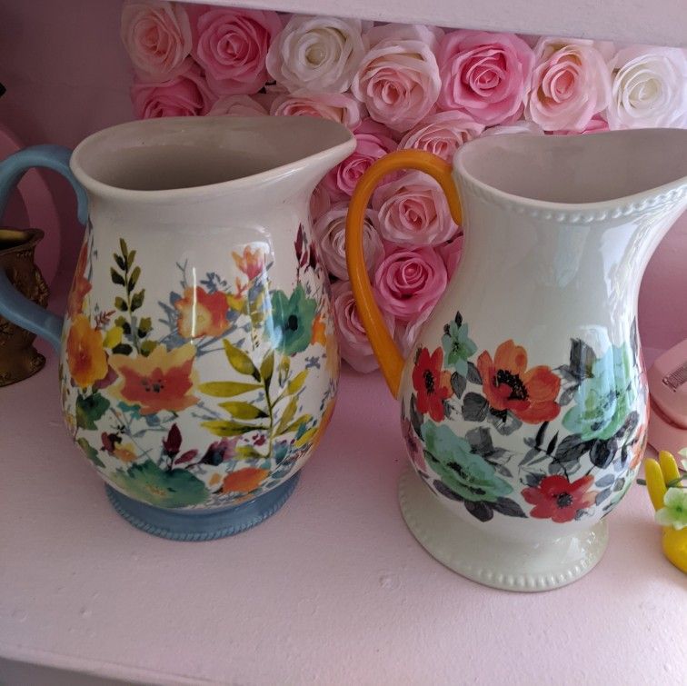 Pioneer Woman Vase @ $10 Each/ STILL POSTED, STILL AVAILABLE