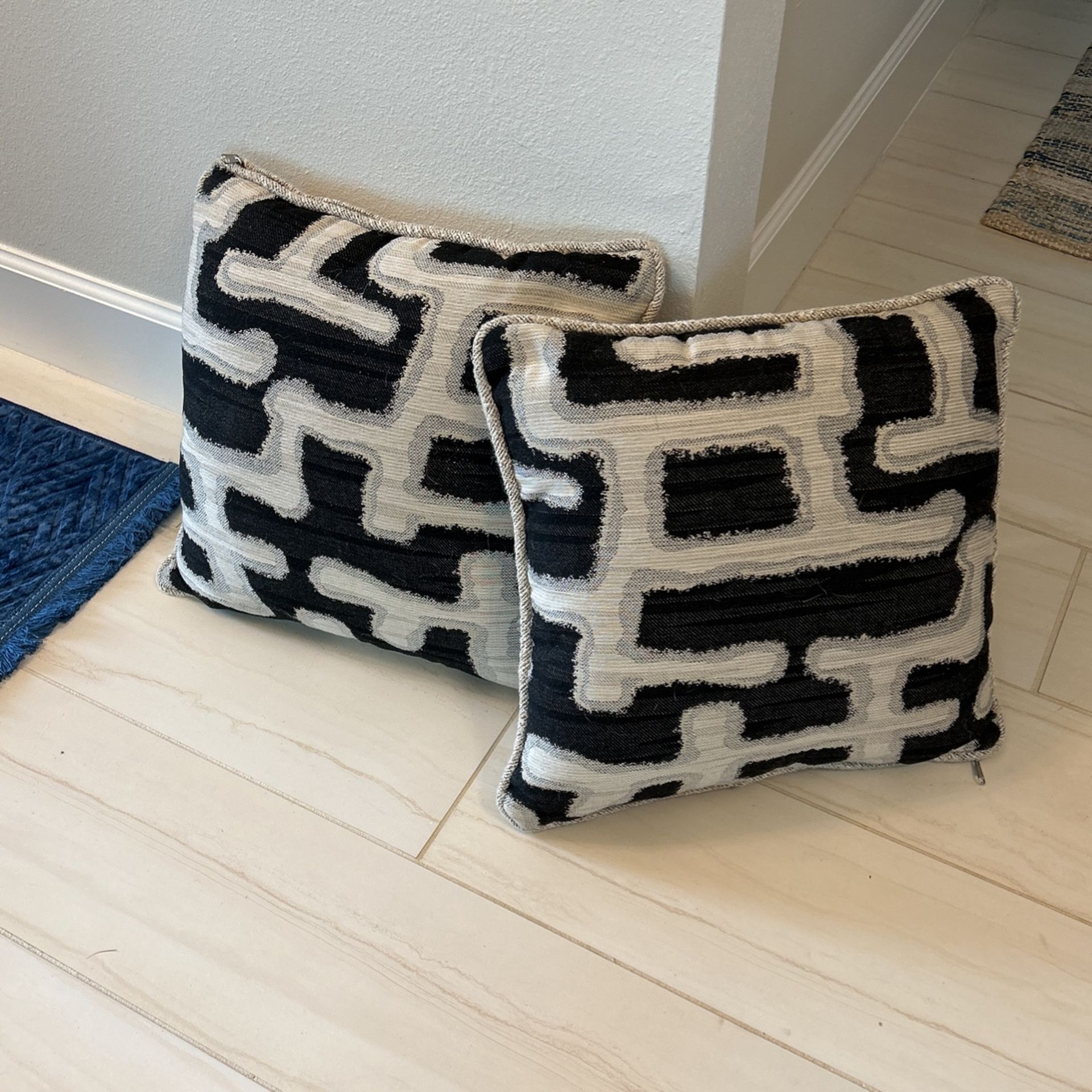 Throw Pillows