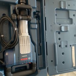 Bosch chippy hammer  35 Ponds