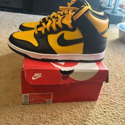 Nike Dunk High ‘Reverse Goldenrod’