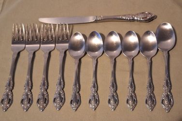 Oneida MONTE CARLO Deluxe Stainless Flatware - Lot Of 11 Pcs.