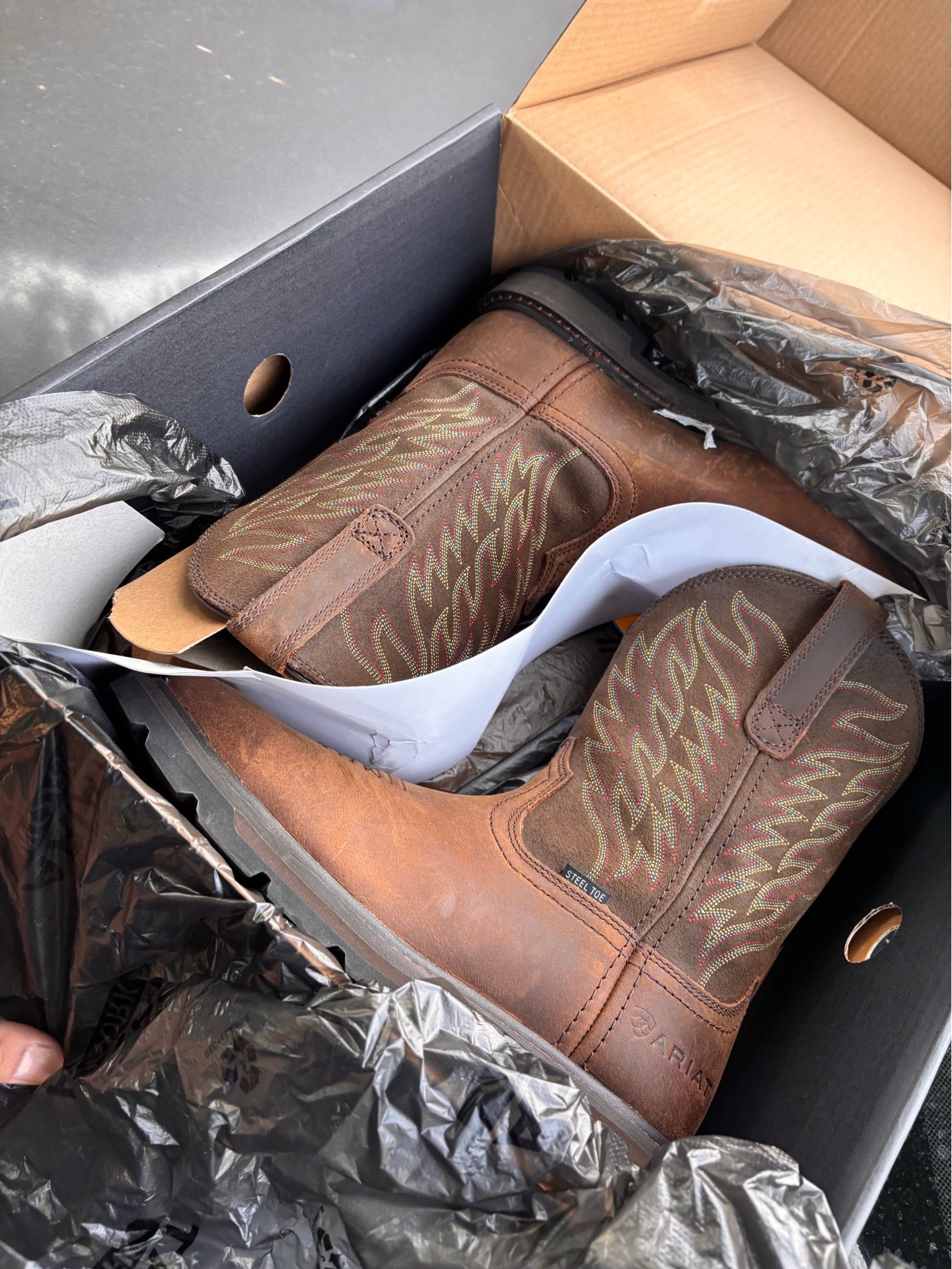 ariat work boots 7.5