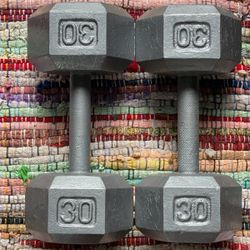 PAIR OF 30 LB. HEX STEEL DUMBBELLS 