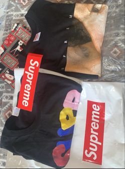 Authentic Supreme Tees Size Large
