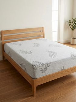 Queen size memory foam gel mattress new