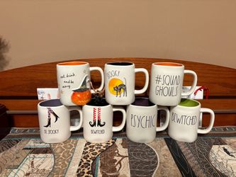 Rae Dunn Halloween Mugs, 5 PICS