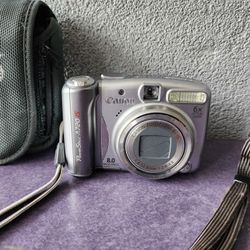 Canon Powershot Digital Camera & Case 