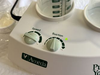 Breast pump Ameda & Nursing Essentials 