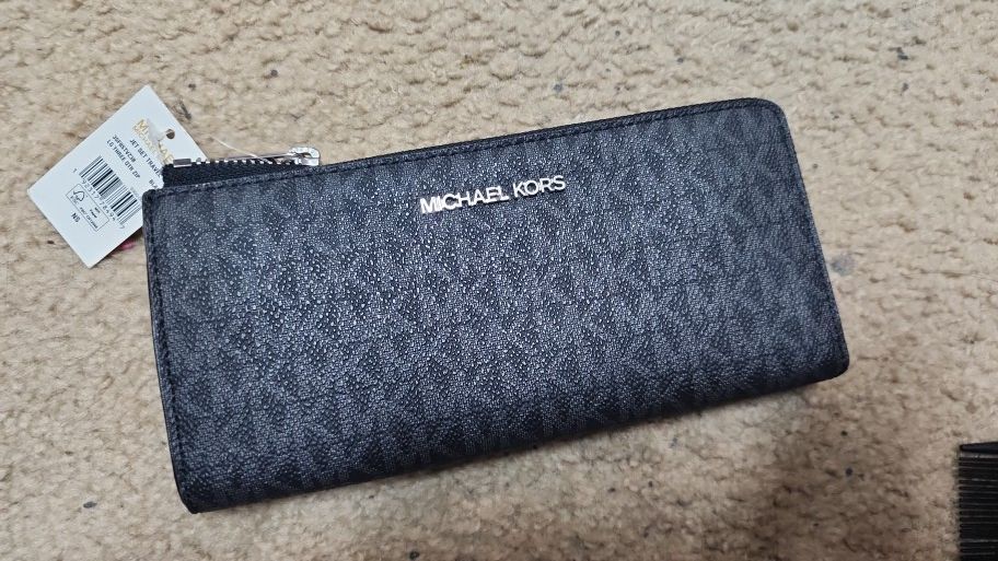 MK Wallet NWT