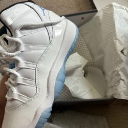 Air Jordan 11  Retro (GS) 7y