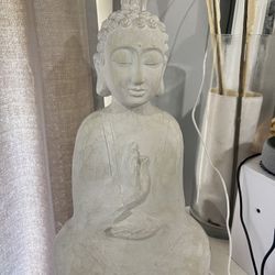 Lady Buddha Statue