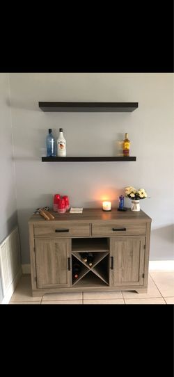 Bar/cabinet sideboard
