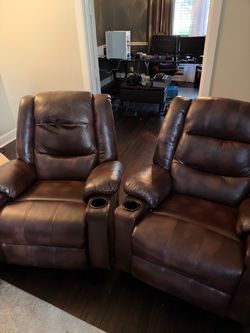 Recliner Chairs with Cup Holders