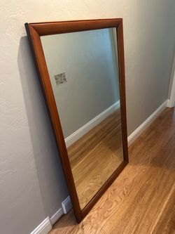 Floor mirror