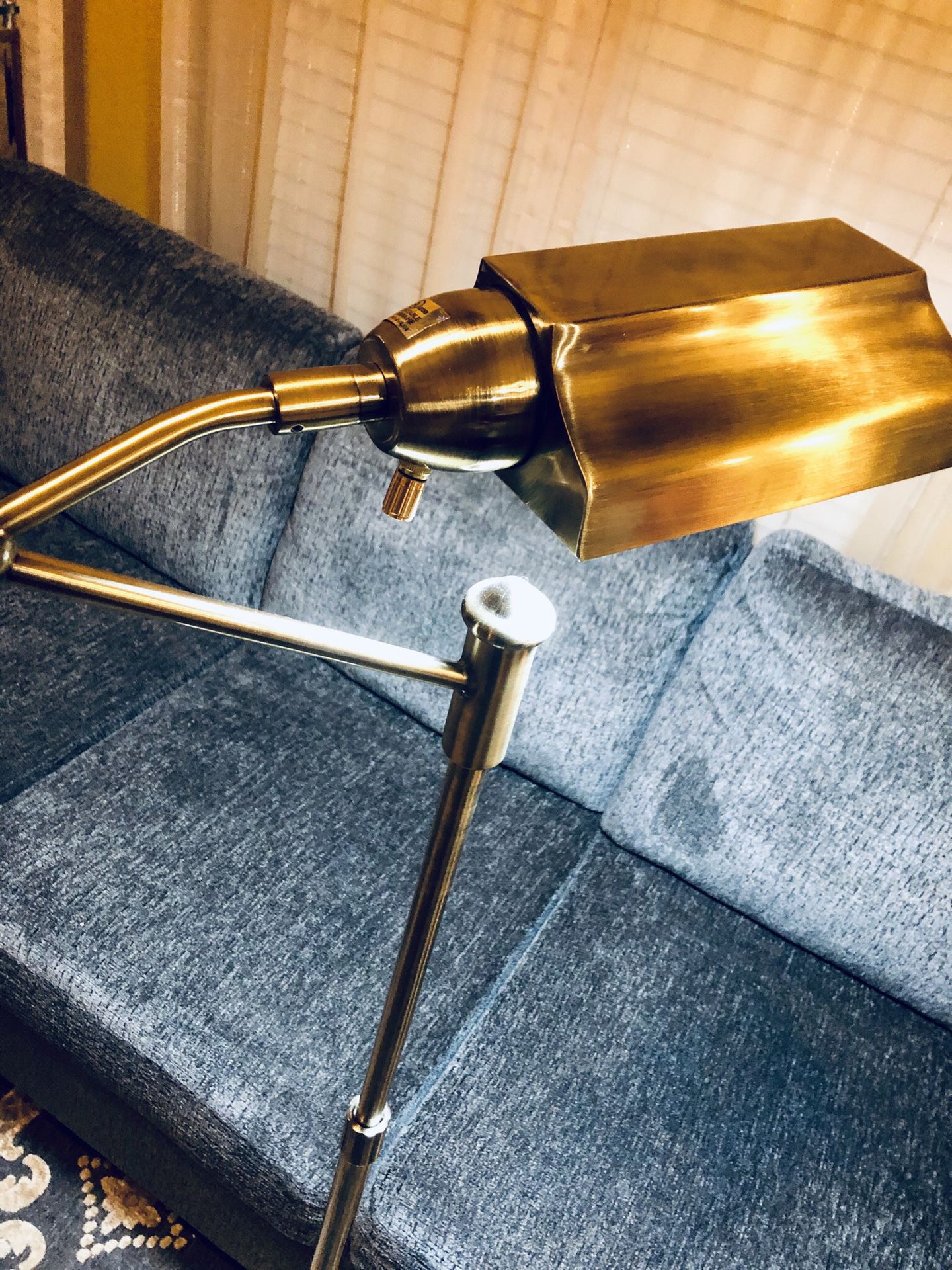 ⭐️New Bell+Howel Brass-tone swivel arm adjustable Floor Lamp. PICK UP BY ASHLAN AND TEMPERANCE IN CLOVIS.