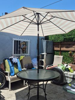 Table,umbrella,4chairr