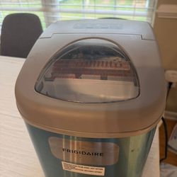 Frigidaire portable ice maker