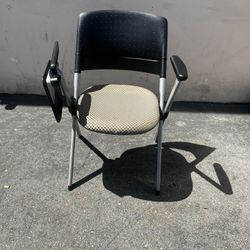 Student Chair - Chair With Tray