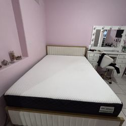 Queen Bedframe And Mattress 