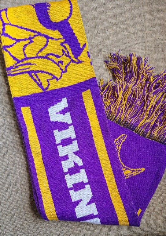 Choice Team Scarf - Minnesota Vikings or Detroit Tigers 62" Long
East, West, North