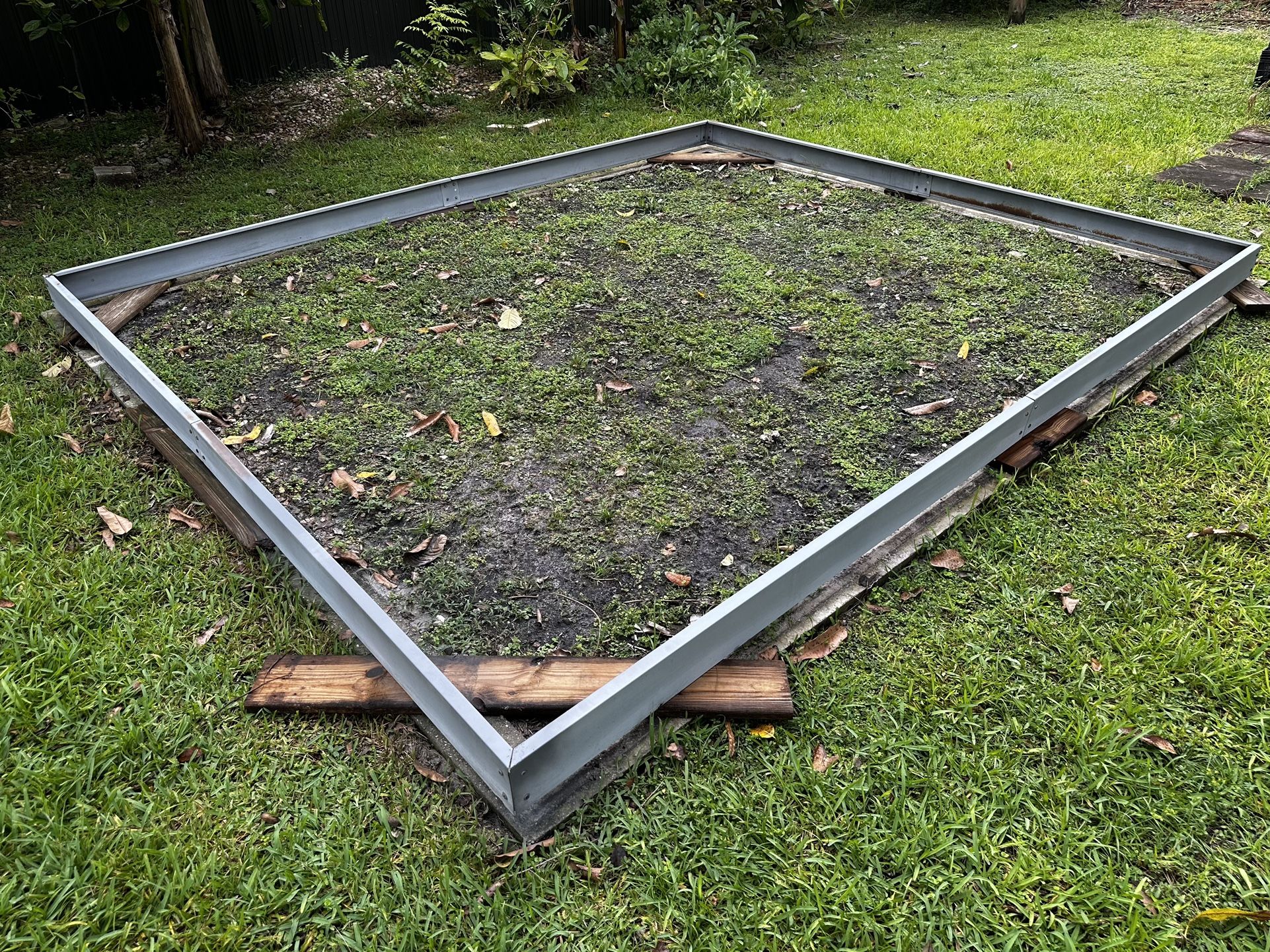 Harbor Freight 10ft x 12ft Greenhouse with 4 Vents