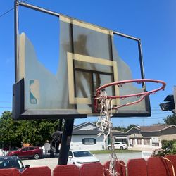 Spalding Basketball Hoop