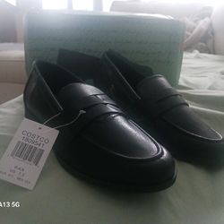 Womens Size 7.5 Brand New