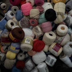 LOTS And lot of cotton/string, crochet yarn