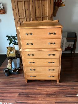 Wood dresser
