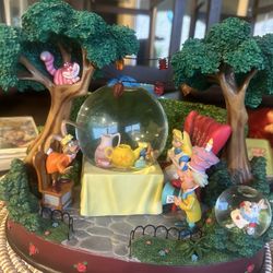 Alice in Wonderland Mad Hatters Tea party