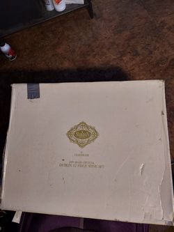 VINTAGE SHANNON CRYSTAL BY GODINGER DUBLIN 12 PIECE WINE SET