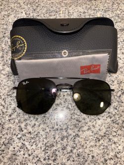 Authentic Ray Ban Marshal Black G-15 Green Sunglasses