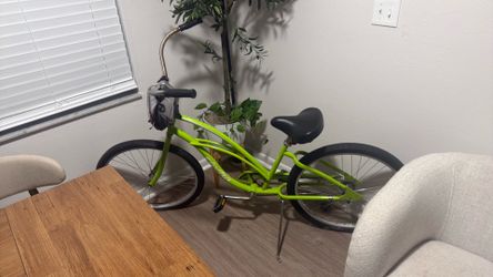 Electra cruiser bicycle