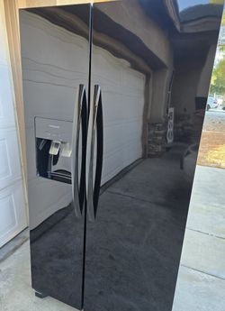Frigidaire Refrigerator