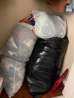 ASSORTED BAG OF CLOTHES ASSORTED BAG OF CLOTHES