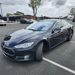 TESLA MODEL S 85 2013