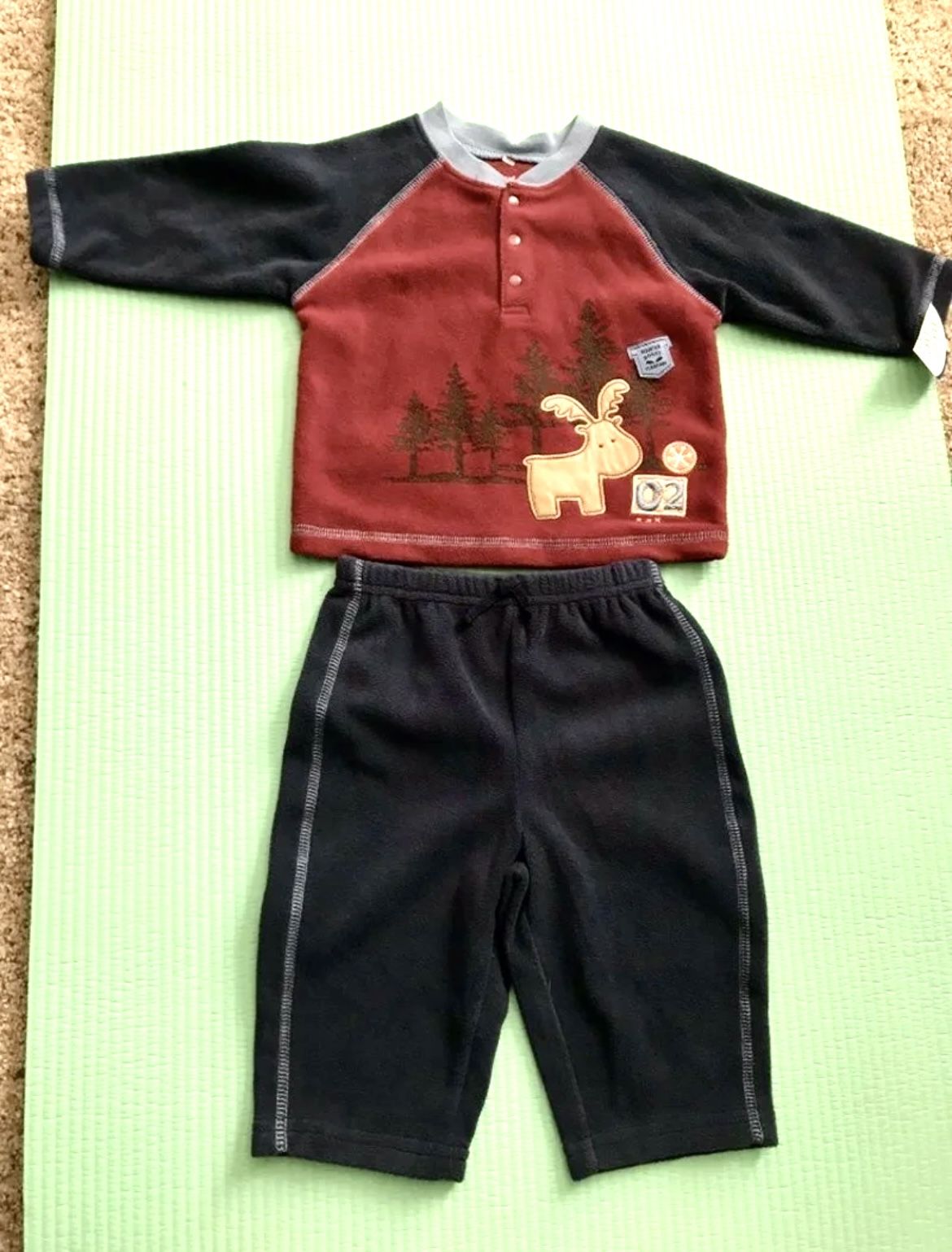 NEW Carter's 6mo 2pc - soft fleece feel “Moose”outfit